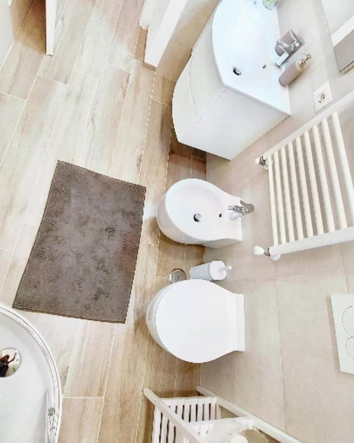 Four White Apartments アジェーロラ エクステリア 写真