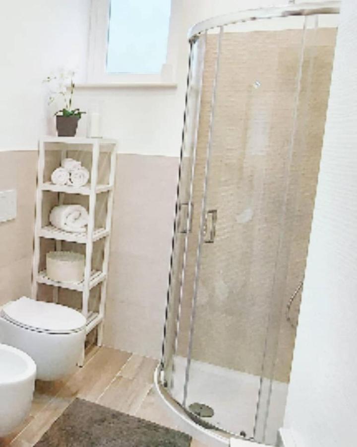 Four White Apartments アジェーロラ エクステリア 写真