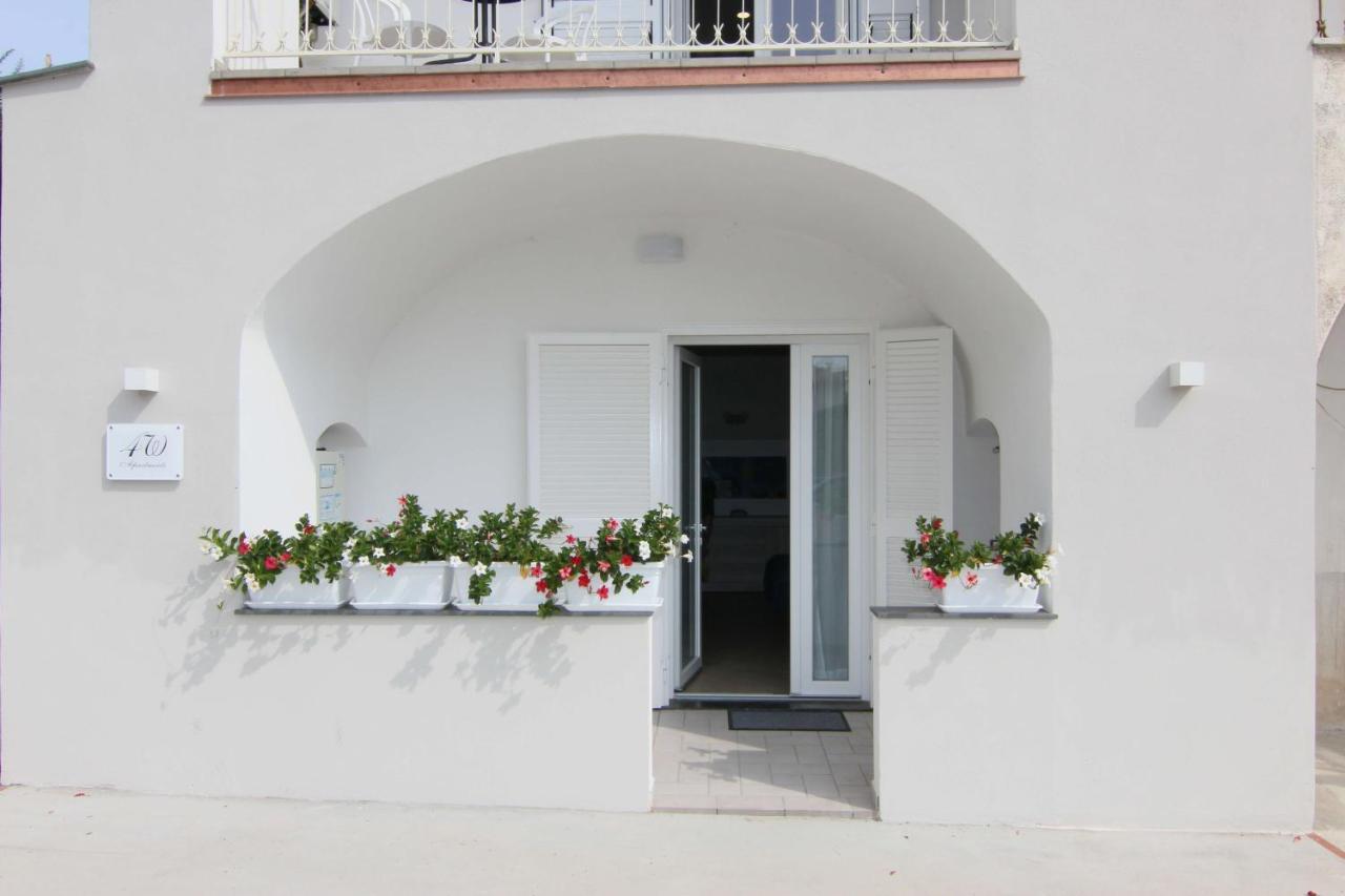 Four White Apartments アジェーロラ エクステリア 写真