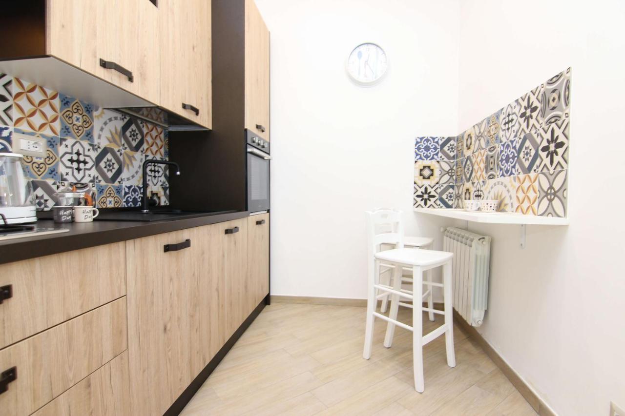 Four White Apartments アジェーロラ エクステリア 写真