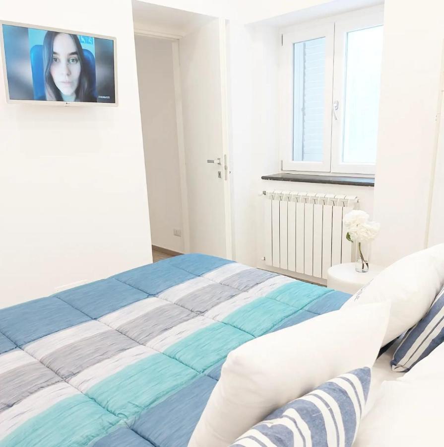 Four White Apartments アジェーロラ エクステリア 写真